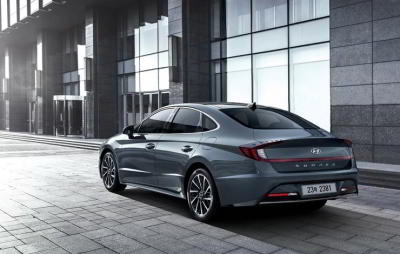 Hyundai Sonata нового поколения замаскировалась под купе Hyundai Sonata нового поколения замаскировалась под купе