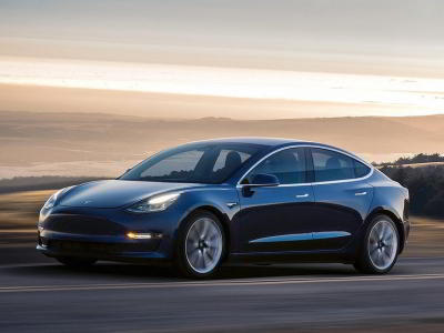 Почему Tesla закрывает почти все свои шоу-румы