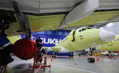 Авиакомпания &laquo;Ямал&raquo; передумала покупать 10 самолетов SSJ100