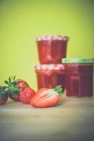Первые закатки: ягоды и овощи