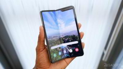 Вердикт журналистов или как дисплеи Samsung Galaxy Fold сломались почти сразу после получения (3 фото + 2 видео)