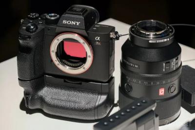 Sony A7R IV &mdash; первая полнокадровая беззеркалка с сенсором на 61 Мп (9 фото)