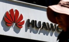 Белый дом отсрочил выдачу лицензий для возобновления работы с Huawei