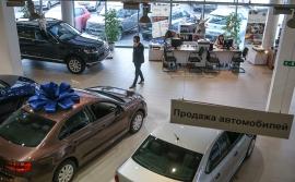 Бизнес предупредил о первом за три года спаде продаж автомобилей в России