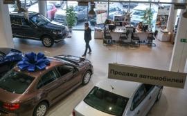 Продажи автомобилей в России продолжили падение