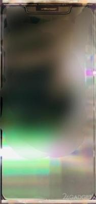 В сети появись реальные фото iPhone 12 с экраном диагональю 5,4 дюйма (3 фото)