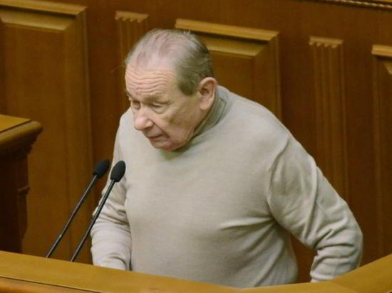 На Украине экстренно госпитализировали сына националиста Романа Шухевича На Украине экстренно госпитализировали сына националиста Романа Шухевича